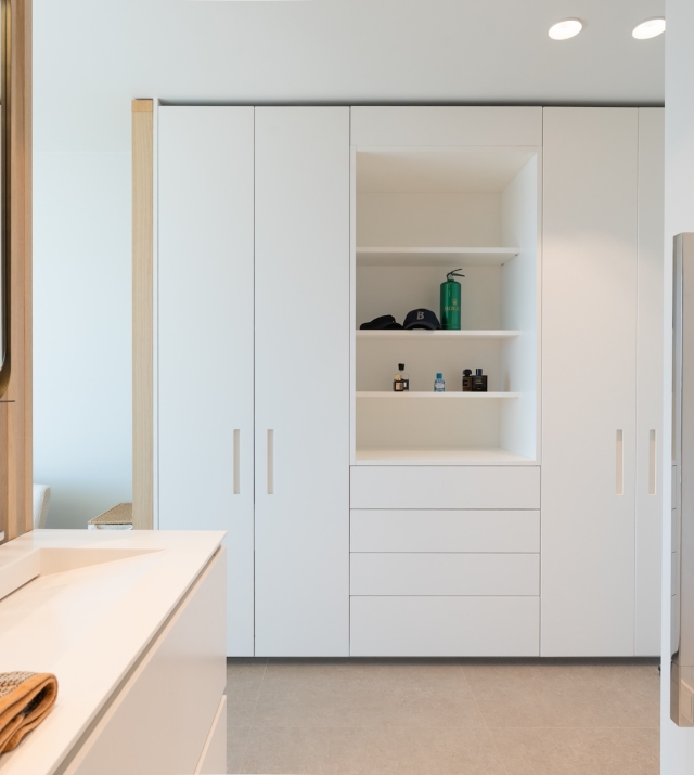 Resa Estates Ibiza Cas Mut villa te koop sale bedroom closets.jpg